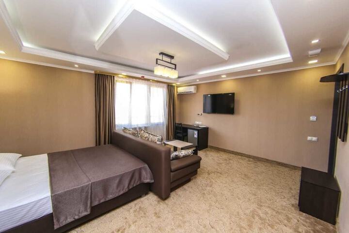 Room 19 of 27