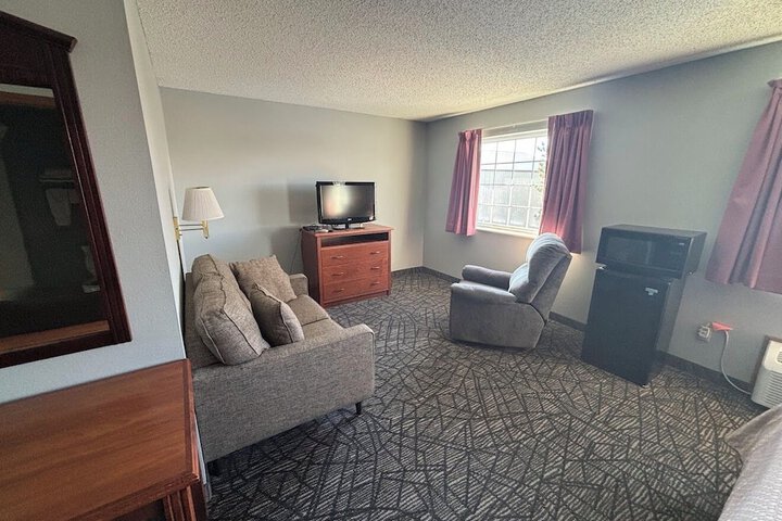 Room 21 of 28