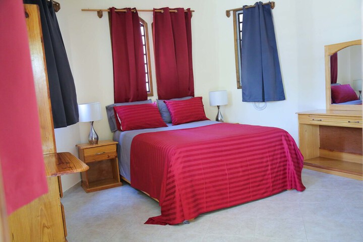 Room 6 of 78