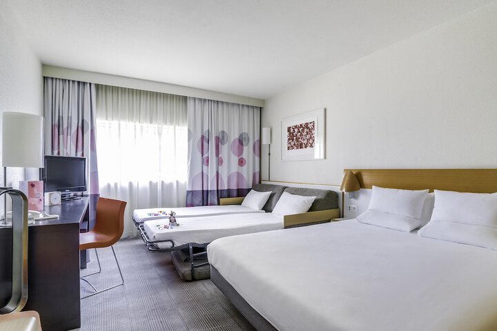 Hotel Interior 56 of 97