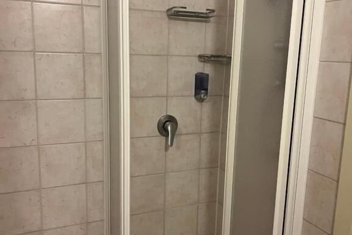 Room 65 of 71