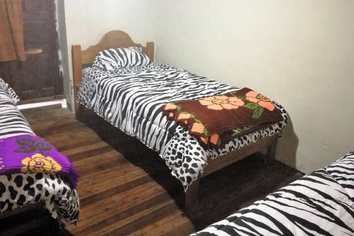 Room 4 of 39