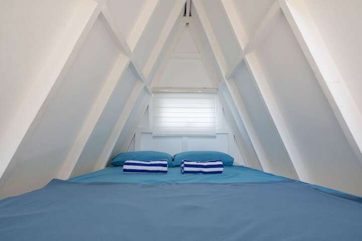 Room 7 of 37