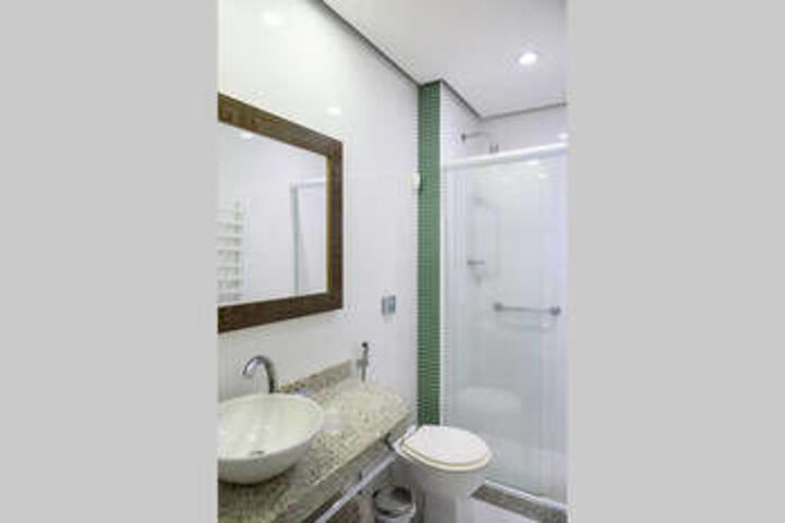 Room 4 of 26
