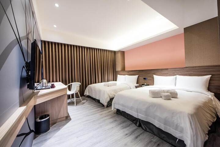 Room 14 of 31