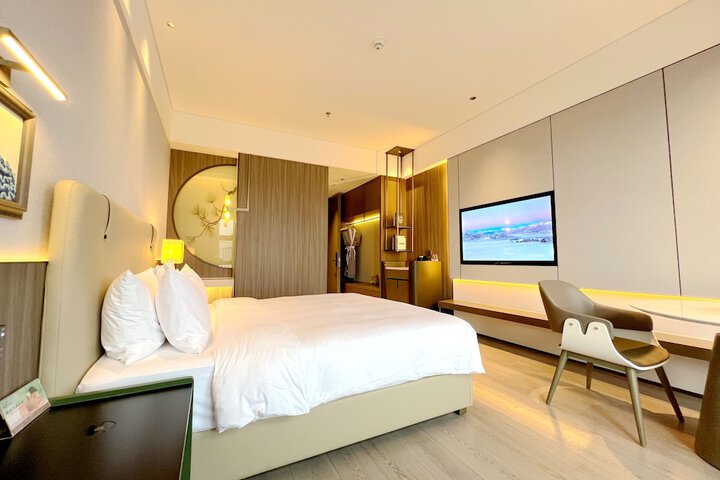 Room 5 of 45