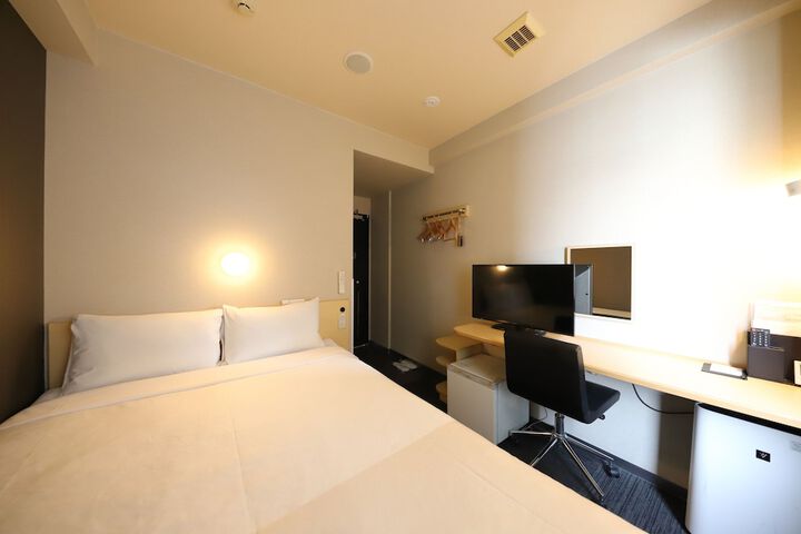 Room 11 of 41