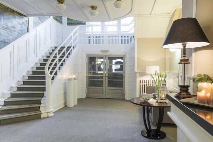 Lobby Entry