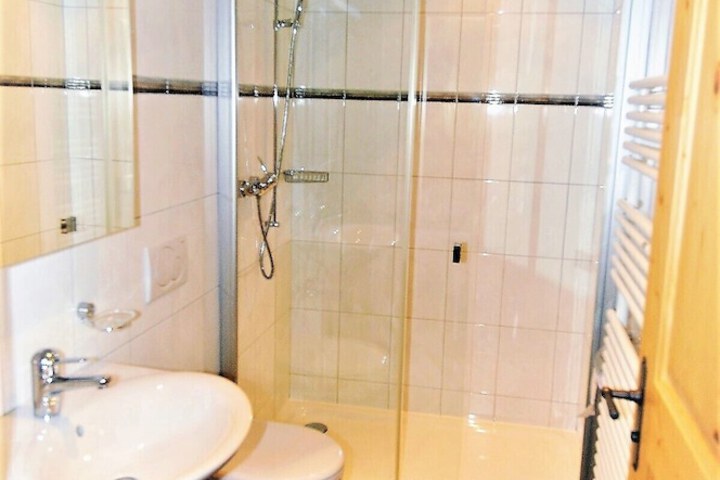 Room 15 of 22