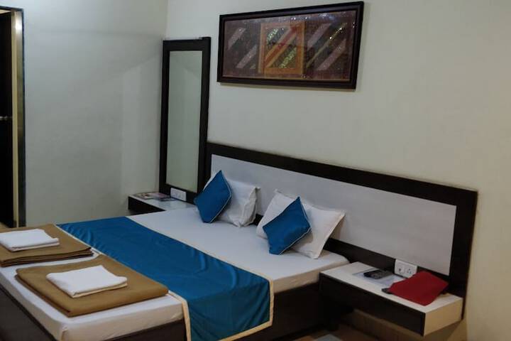 Room 8 of 51