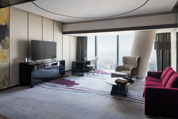 Room 45 of 95