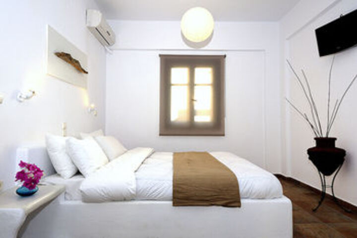 Room 6 of 38