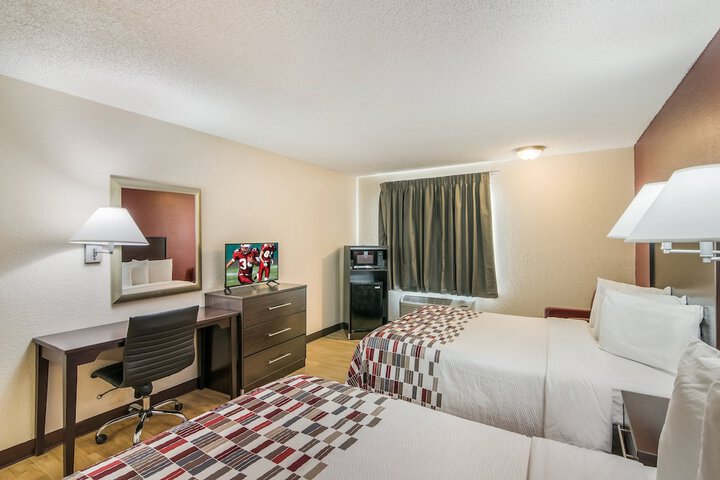 Room 6 of 39