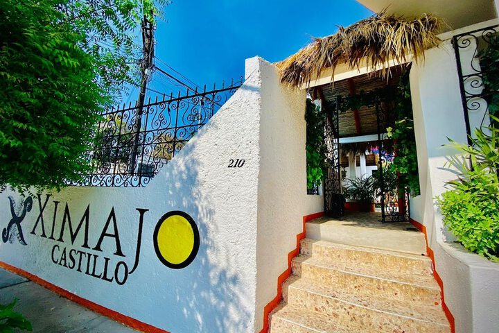 Castillo Ximajo in Puerto Escondido