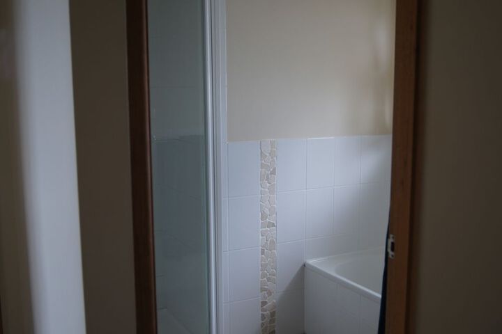 Room 12 of 24