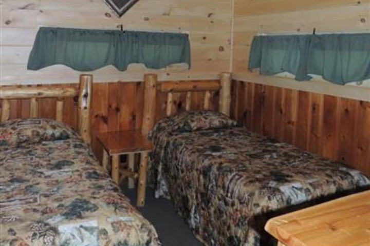 Room 4 of 63