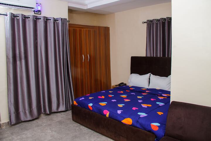 Room 7 of 20