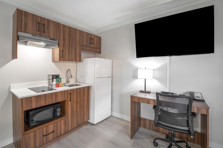 Private kitchenette