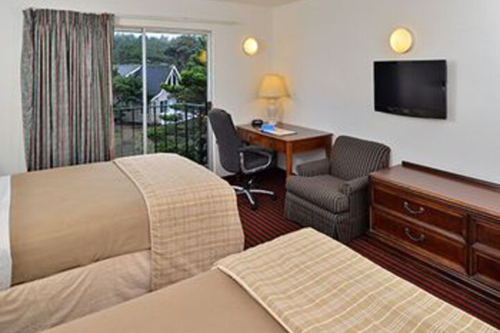 Room 33 of 62