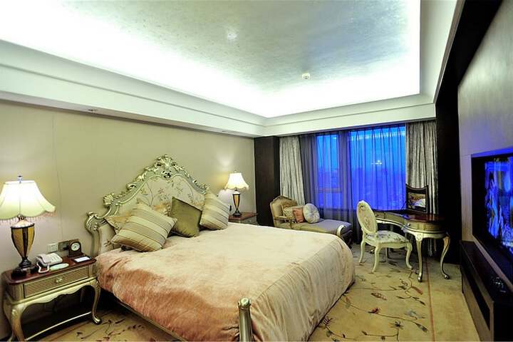 Room 20 of 66