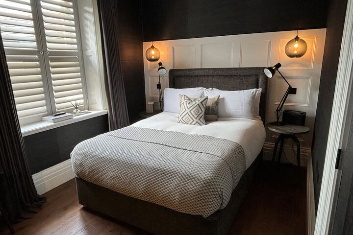 Room 41 of 90