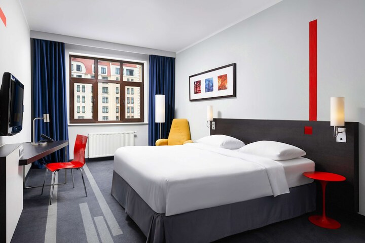 Room 32 of 140