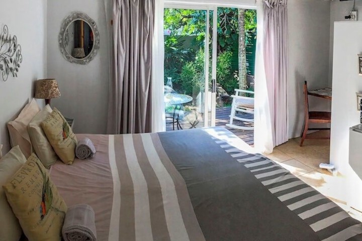 Room 4 of 28