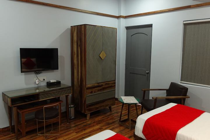 Room 13 of 46