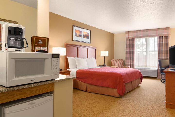 1 King Bed (1 of 2)