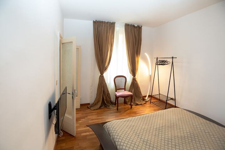 Room 28 of 126