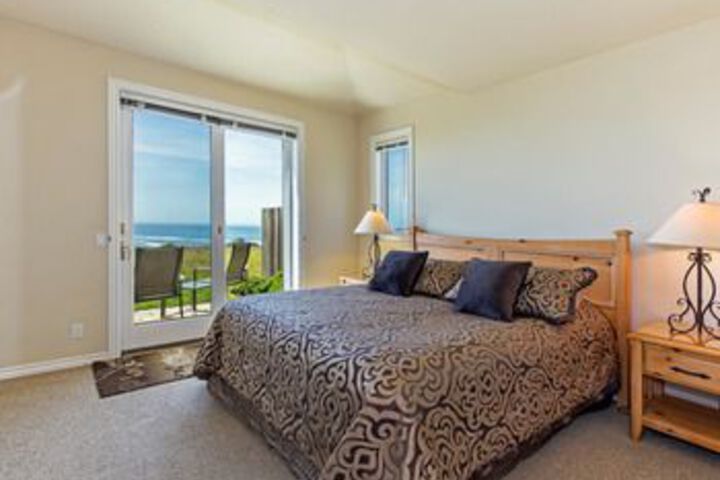 Room 8 of 20