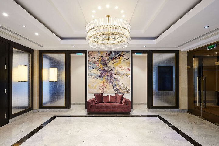 Room 70 of 80