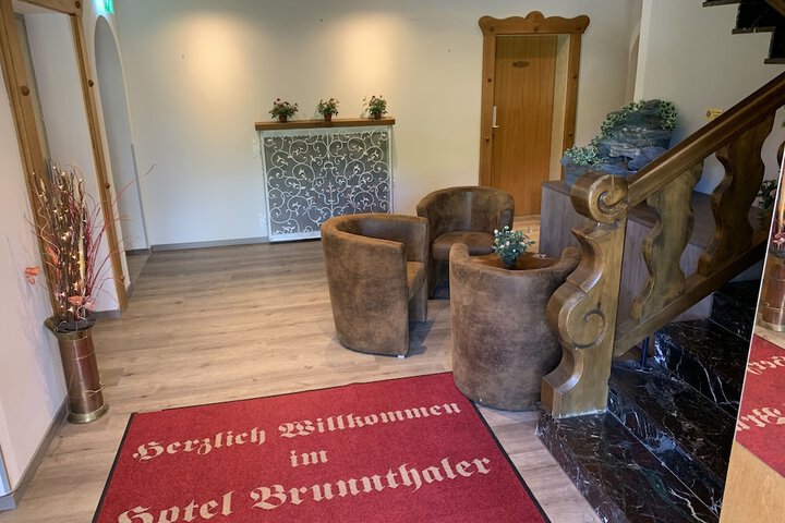 Entrance & Lobby
