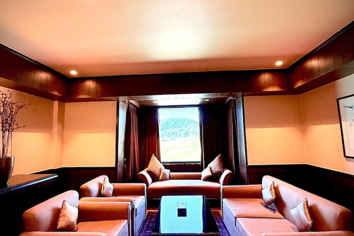 Room 40 of 85