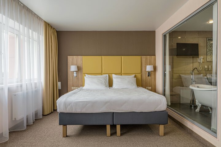 Room 14 of 47