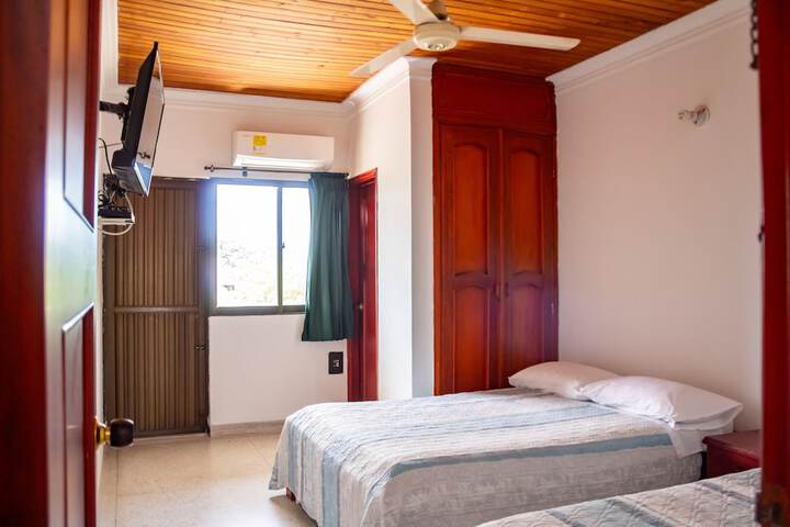 Room 14 of 20