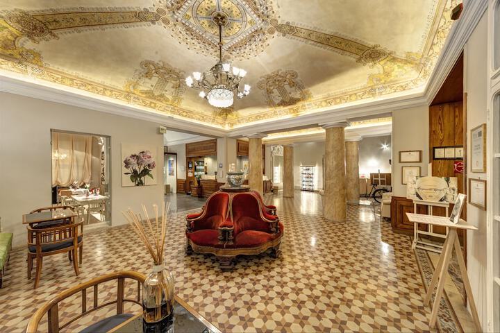 Lobby sitting area