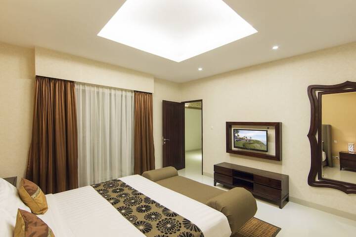 Room 10 of 114