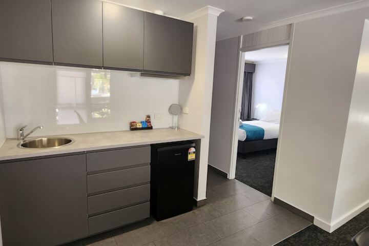 Room 9 of 19