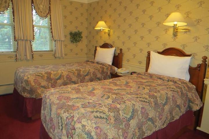 Room 4 of 47