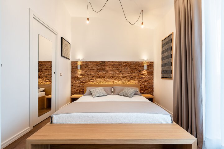 Room 17 of 52