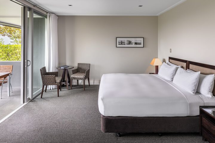 Room 14 of 160