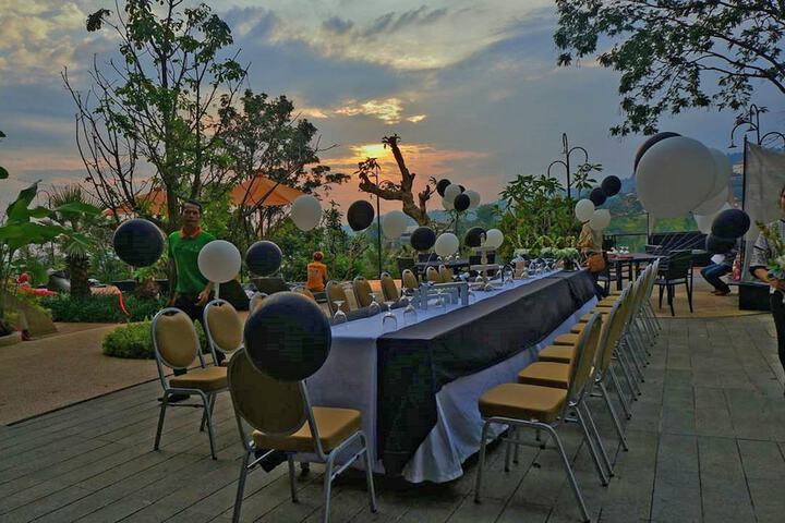 Birthday party area