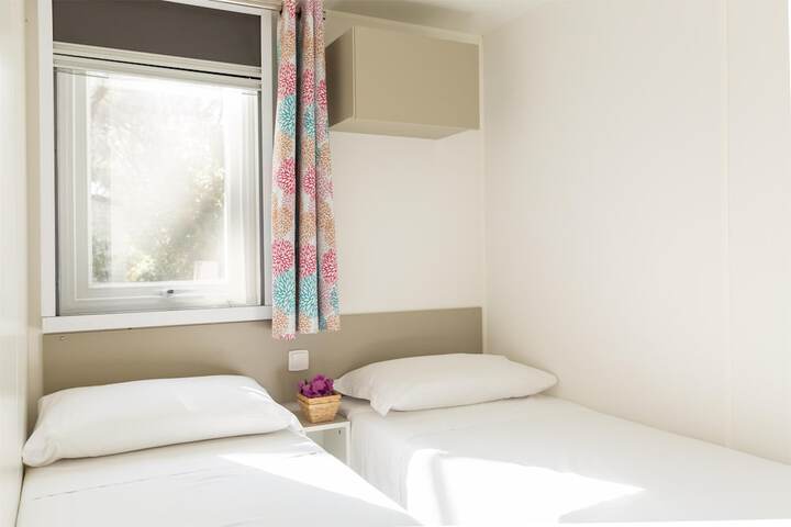 Room 10 of 126
