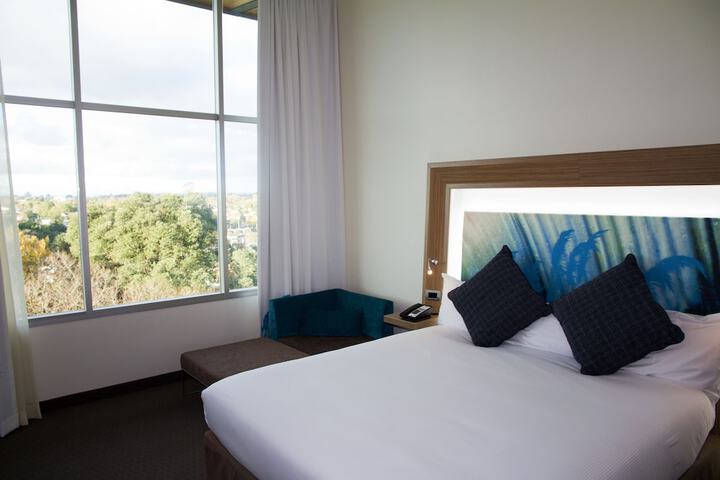 Room 10 of 61