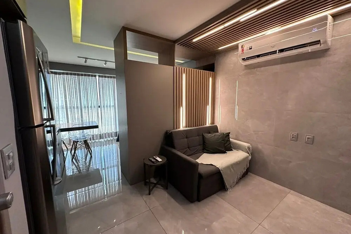 Room 2 of 11