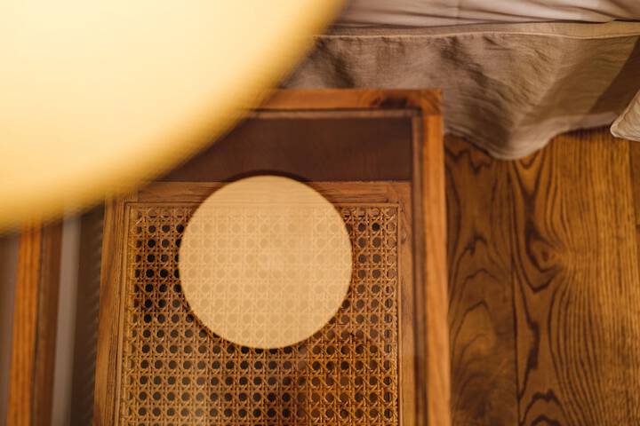 Room 10 of 90