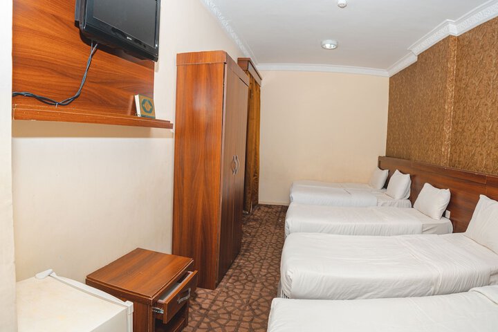 Room 5 of 21