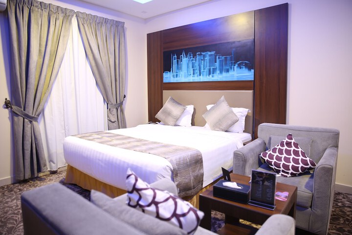 Room 17 of 80