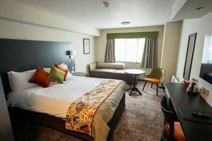 Room 12 of 61